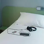 Hotel Ibis Budget Les Bains 2*