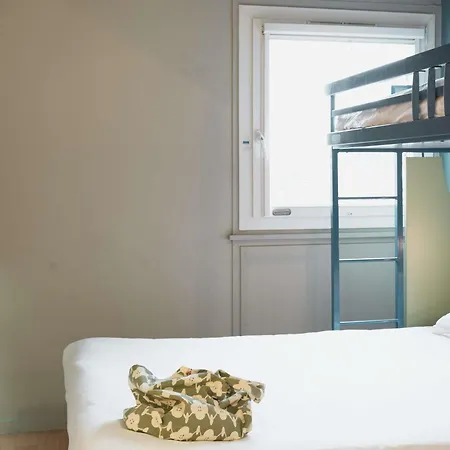 Hotel Ibis Budget Les Bains 2*
