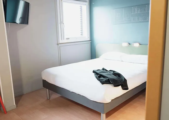 Ibis Budget Les Bains Hotel 2*