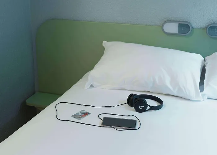 Hotel Ibis Budget Les Bains 2*