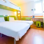 Ibis Budget Les Bains Hotel 2*