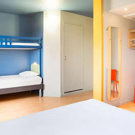Hotel Ibis Budget Les Bains 2*