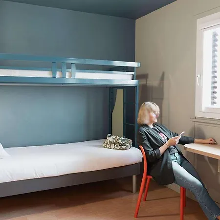 Hotel Ibis Budget Les Bains 2*