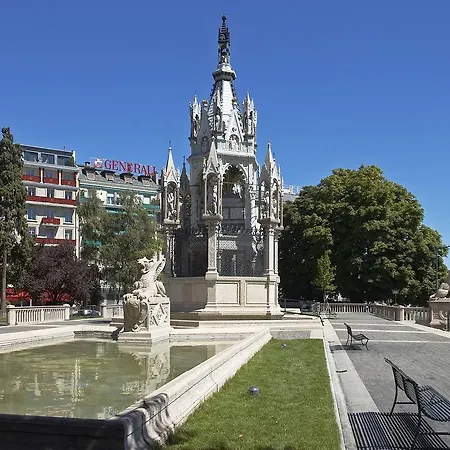 Отель Ibis Budget Les Bains Тонон-ле-Бен