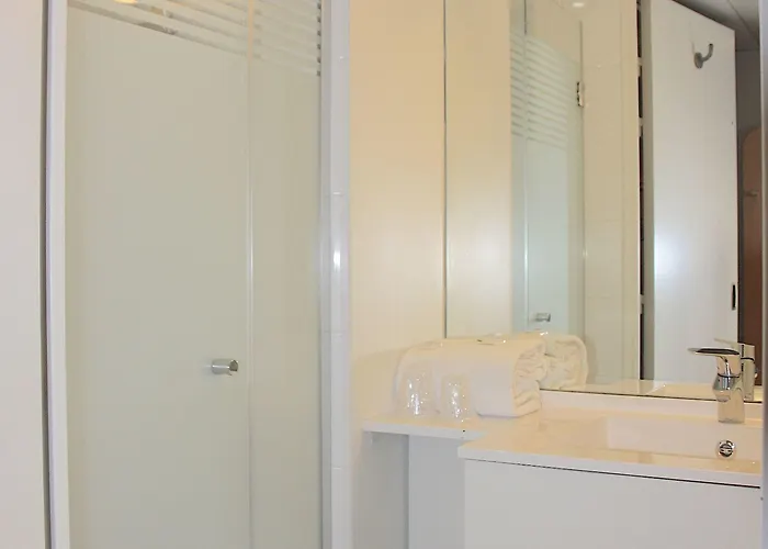 Ibis Budget Les Bains Hotel 2*